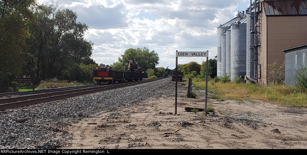 Eden Valley Station Sign